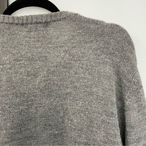 [l] Men’s Wool Blend Grey, Creme’ Red Snowflake Fair Isle Pattern V Neck Sweater - Picture 9 of 14